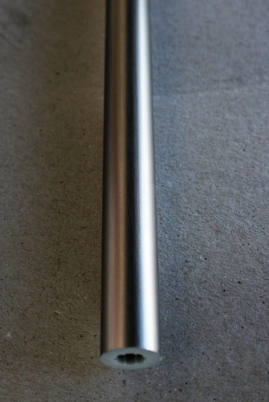 Ручка-профиль, диаметр 13мм шампань, 2400мм (15.4010)