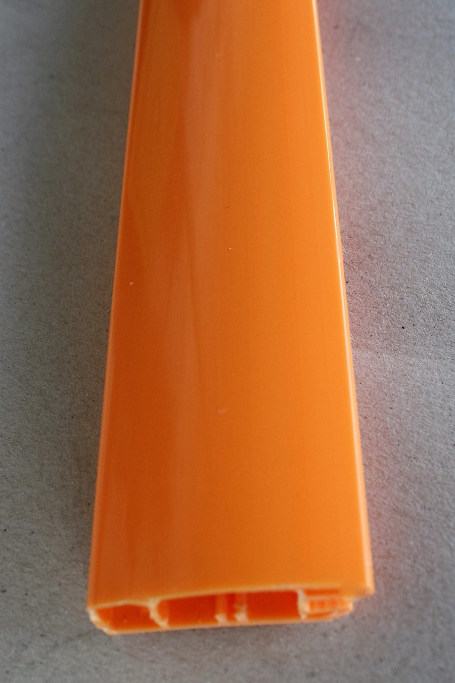 Рамочный профиль для стекл. дверец, 50*18,7мм, цвет - оранж, 2400 мм (15.7090)