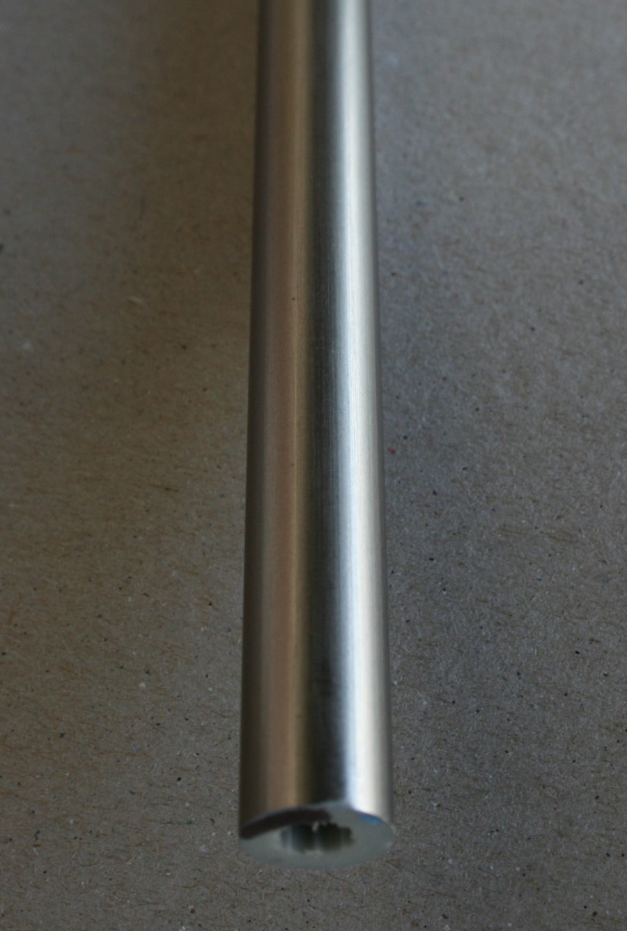 Ручка-профиль, диаметр 13мм хром, 2400мм (15.4010)